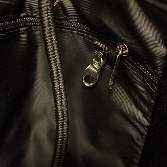 PreneLove neoprene tote and wristlet bag set, new with tags and dust bag - Picture 11 of 12